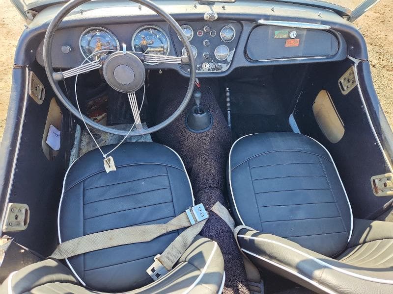 1962 TRIUMPH CAR TR3A 8
