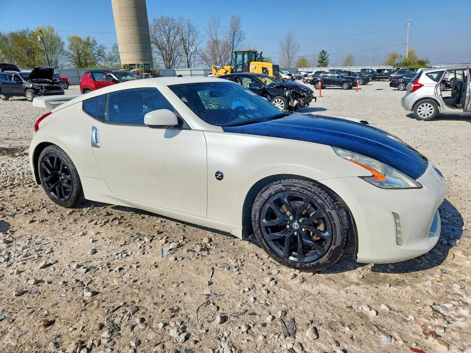 2017 NISSAN 370Z BASE 4