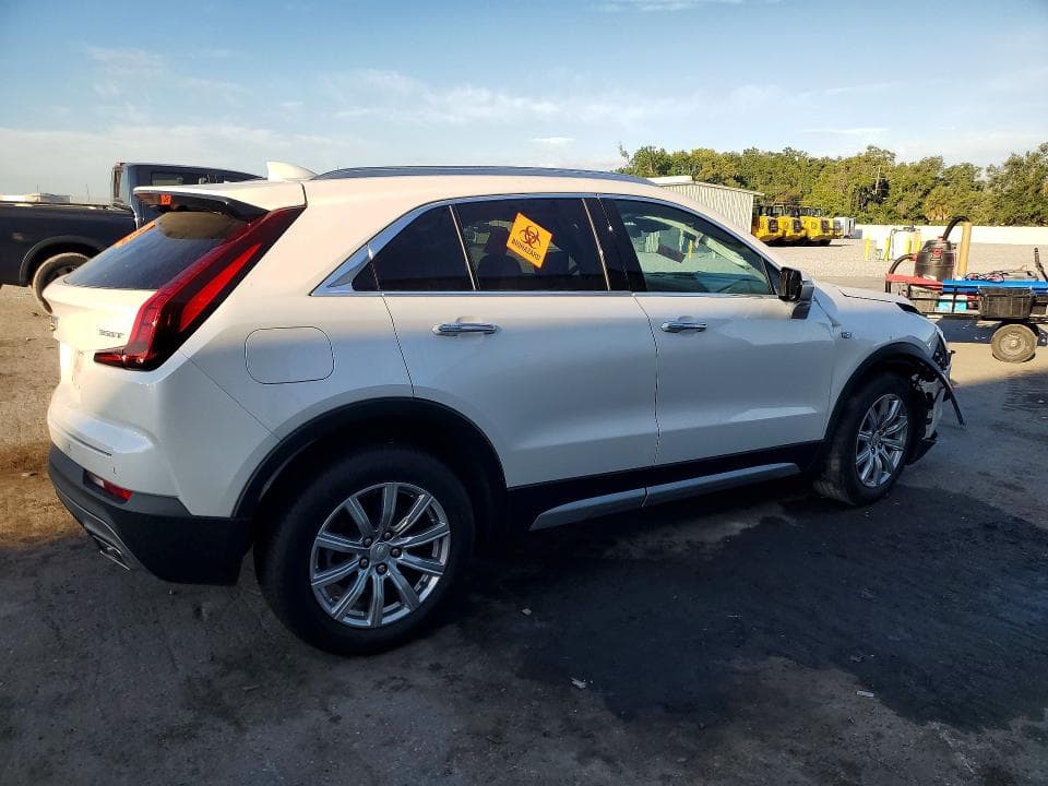 2023 CADILLAC XT4 PREMIUM LUXURY 3