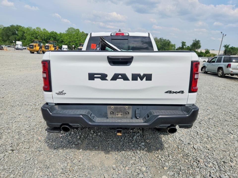 2025 RAM 1500 TRADESMAN 6