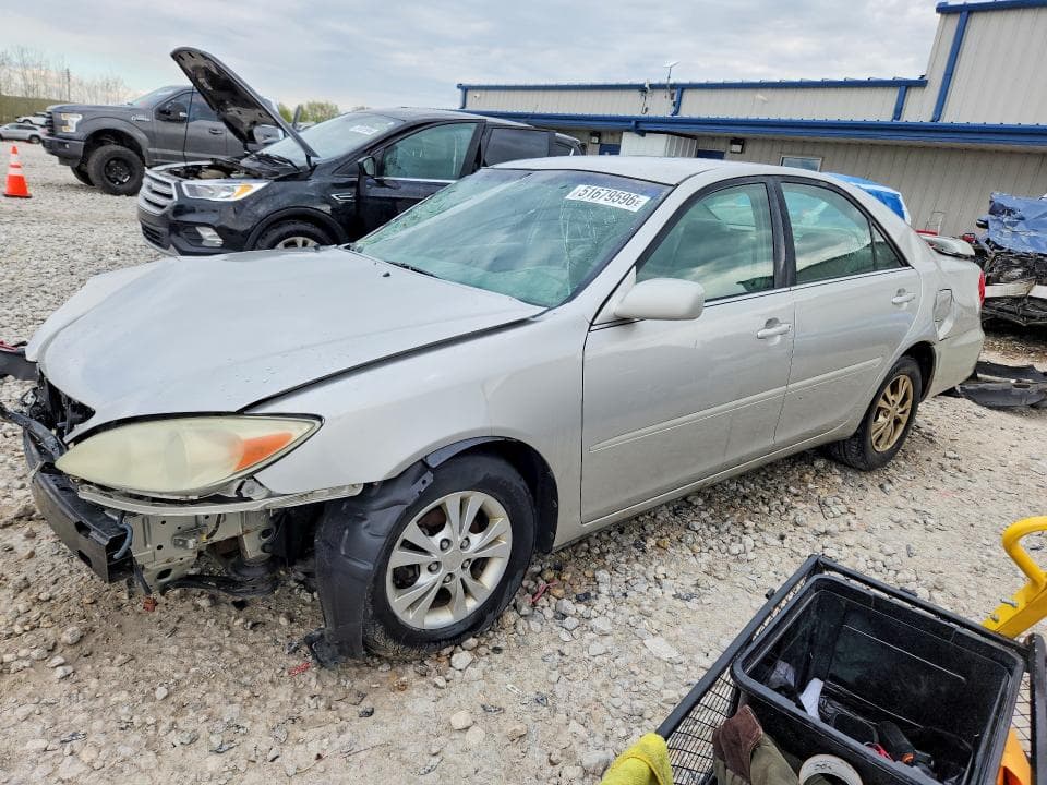 2004 TOYOTA CAMRY