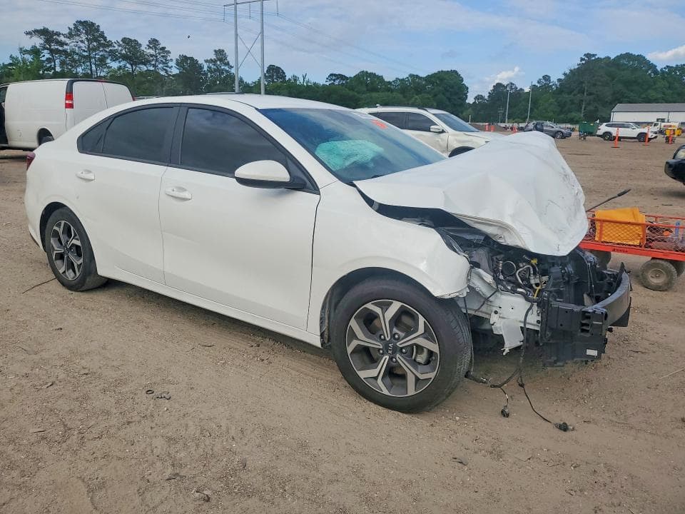 2021 KIA FORTE LXS 4