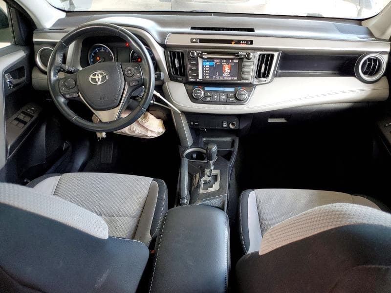 2017 TOYOTA RAV 4 8