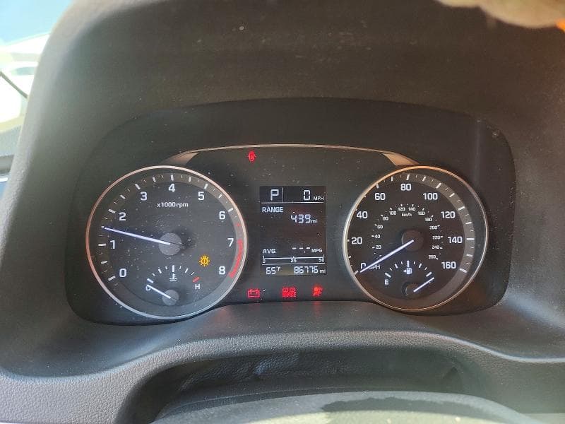 2017 HYUNDAI ELANTRA SE 9