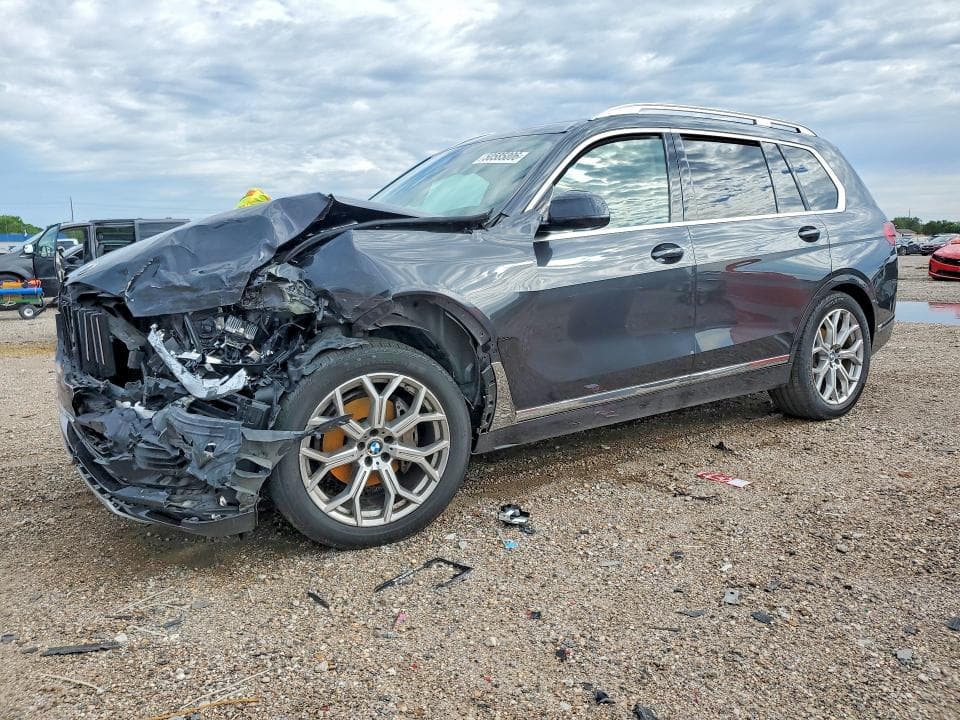 2021 BMW X7 - 1