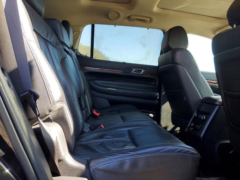 2019 LINCOLN MKT 11