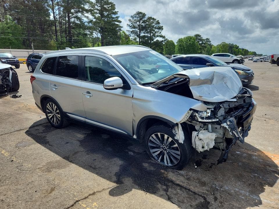 2020 MITSUBISHI OUTLANDER SE 4