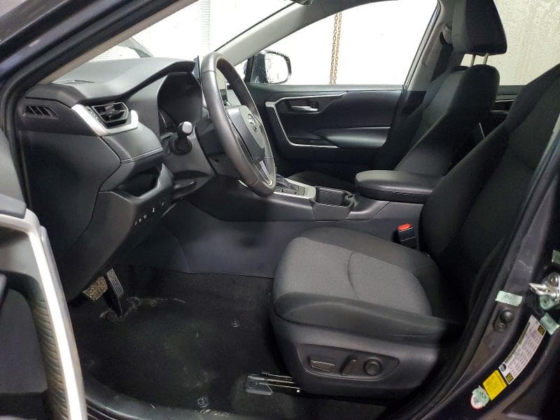 2025 TOYOTA RAV4 XLE 7