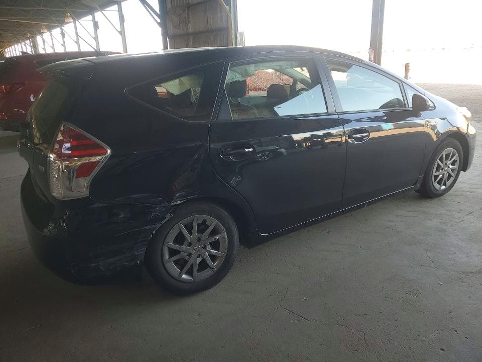 2017 TOYOTA PRIUS V TWO 3