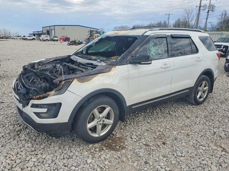 2017 FORD EXPLORER XLT - 1