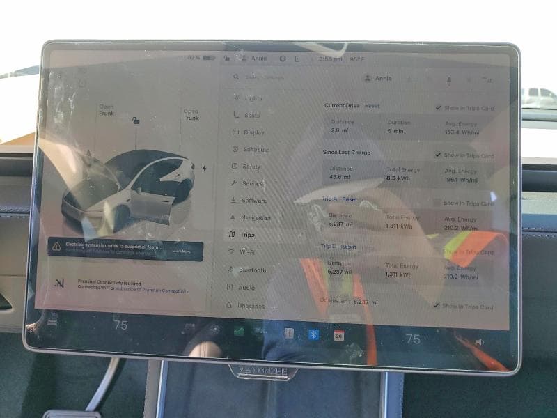 2026 TESLA MODEL Y 9