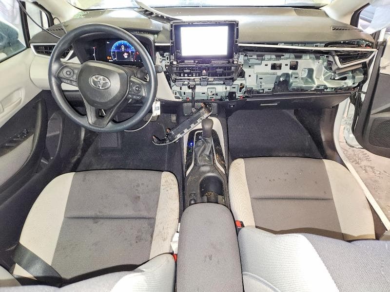 2026 TOYOTA COROLLA LE 8