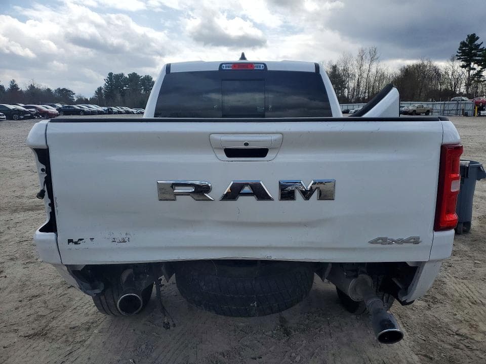 2025 RAM 1500 LARAMIE 6