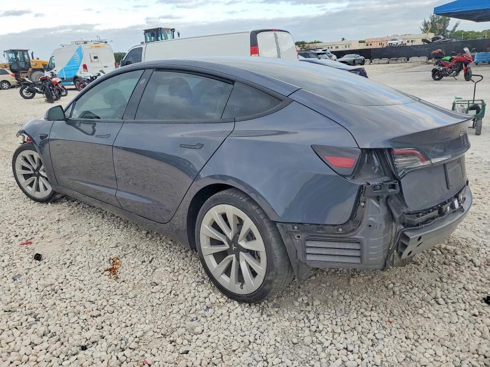 2022 TESLA MODEL 3 2