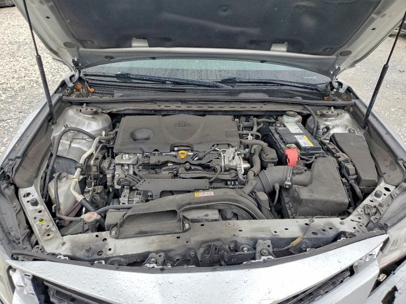 2018 TOYOTA CAMRY LE 11