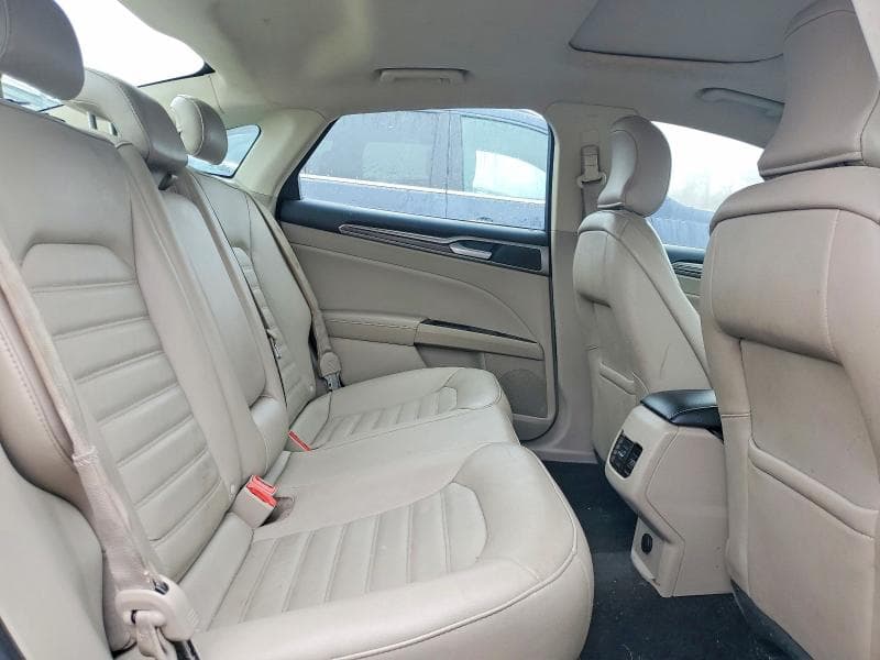 2018 FORD FUSION SE 10