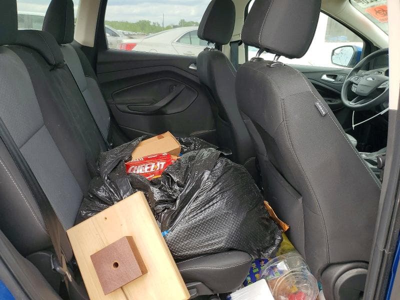 2017 FORD ESCAPE SE 11