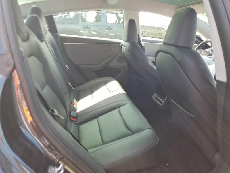 2025 TESLA MODEL 3 10