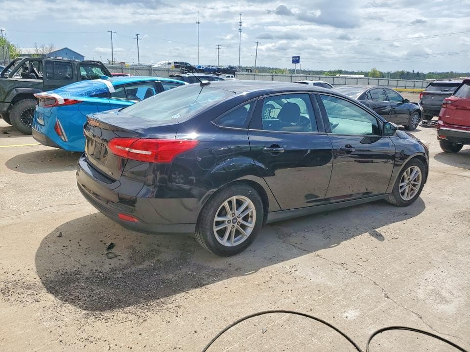 2017 FORD FOCUS SE 3