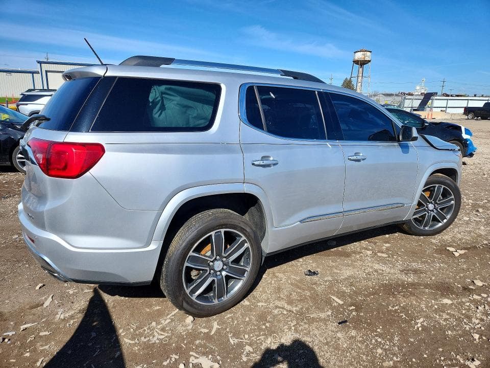 2018 GMC ACADIA DENALI 3