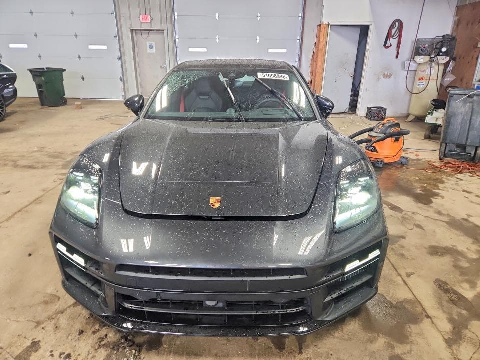 2026 PORSCHE PANAMERA GTS 5