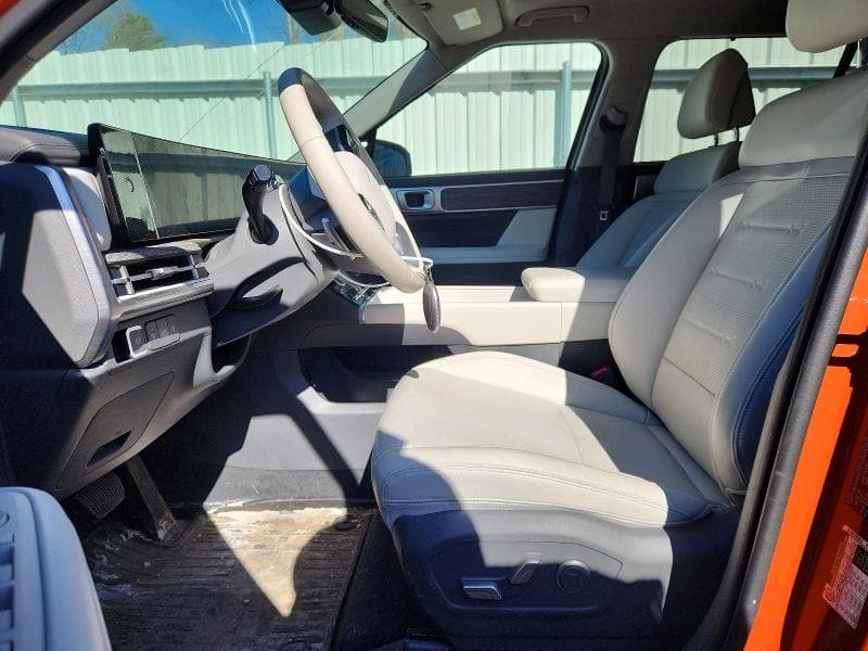 2025 HYUNDAI SF SE 7