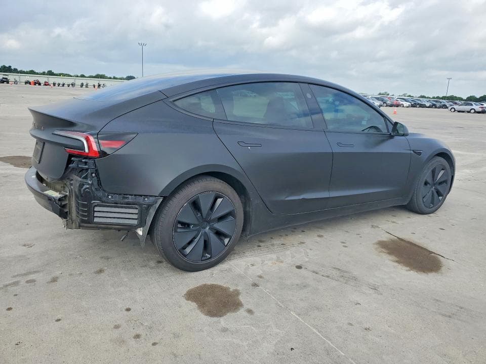 2024 TESLA MODEL 3 3