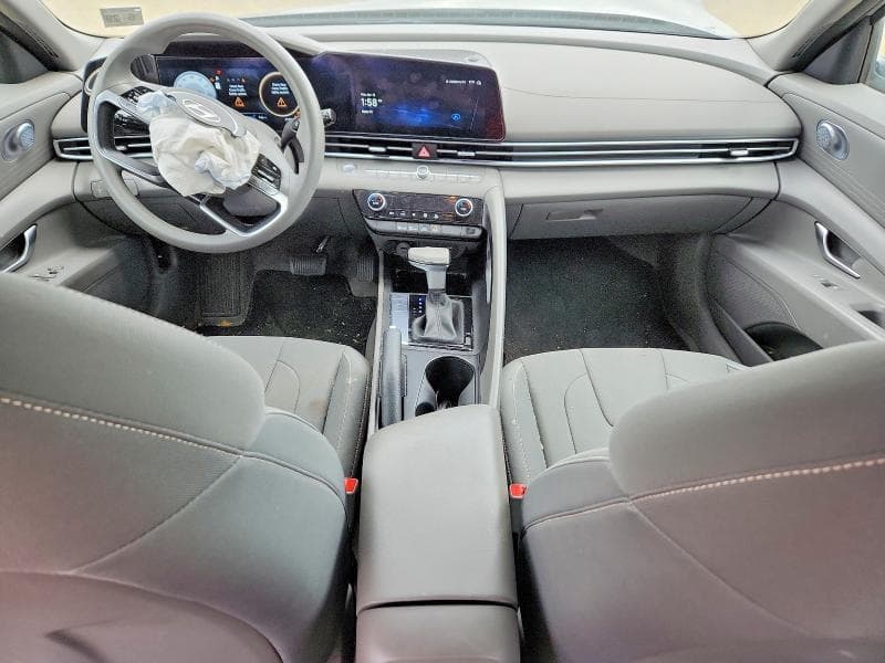 2024 HYUNDAI ELANTRA SEL 8