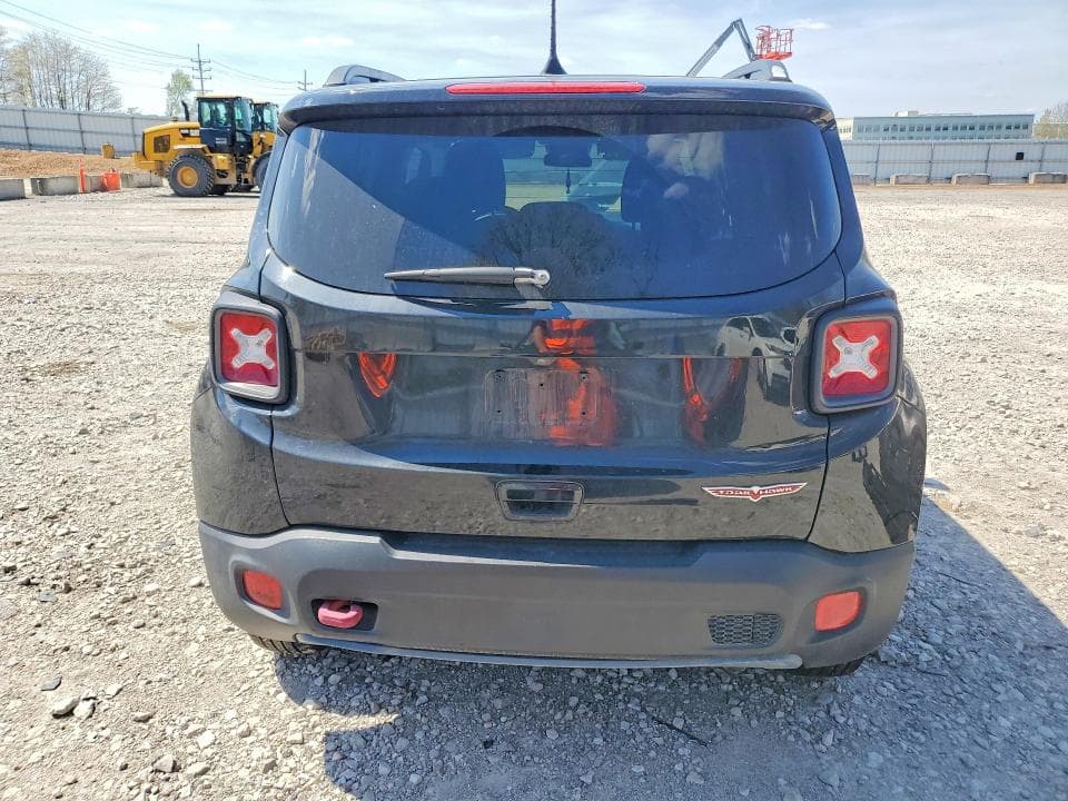 2018 JEEP RENEGADE TRAILHAWK 6
