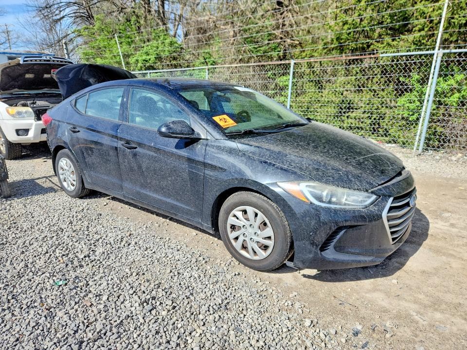 2017 HYUNDAI ELANTRA SE 4