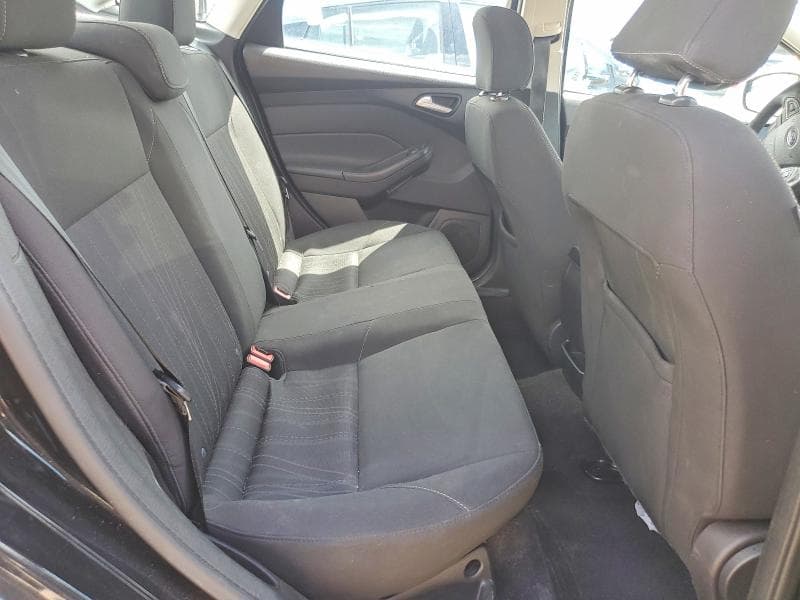 2017 FORD FOCUS SE 10