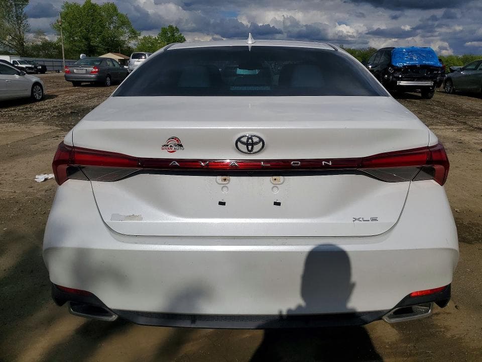 2020 TOYOTA AVALON XLE 6