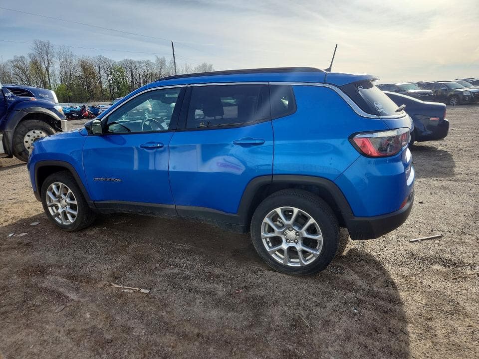 2024 JEEP COMPASS LATITUDE LUX 2