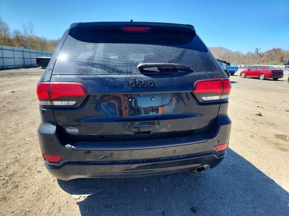 2022 JEEP GRAND CHEROKEE LAREDO E 6