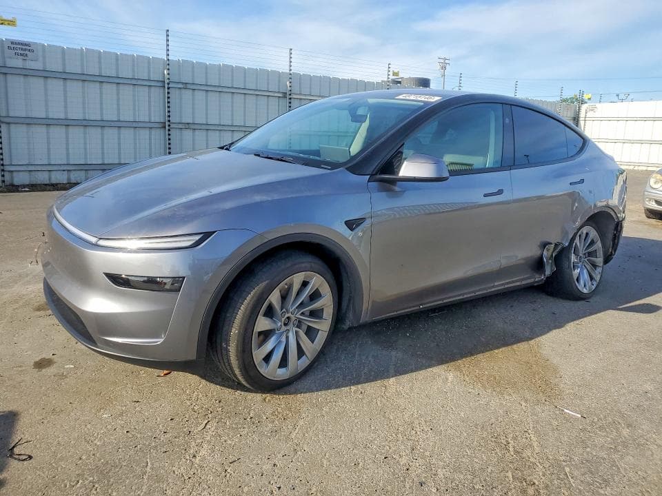 2026 TESLA MODEL Y