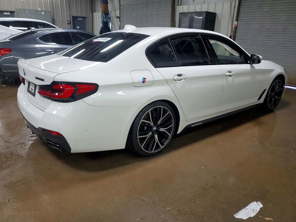 2021 BMW M550XI 3