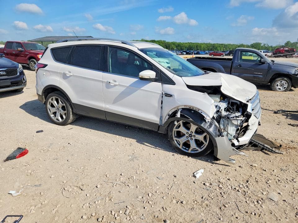 2018 FORD ESCAPE TITANIUM 4