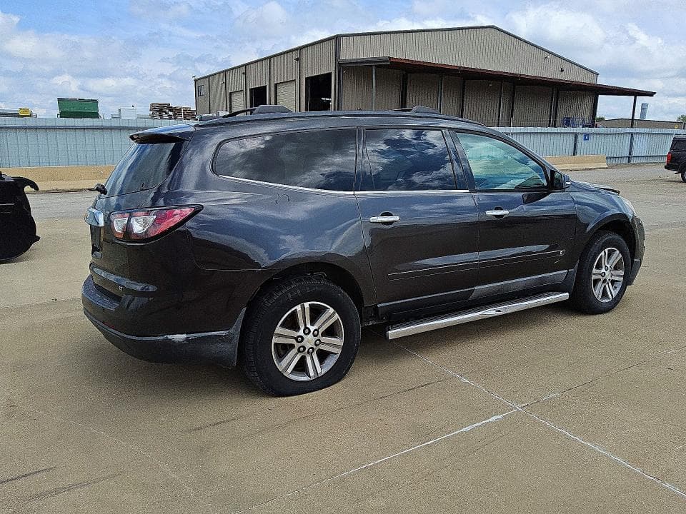 2017 CHEVROLET TRAVERSE LT 3