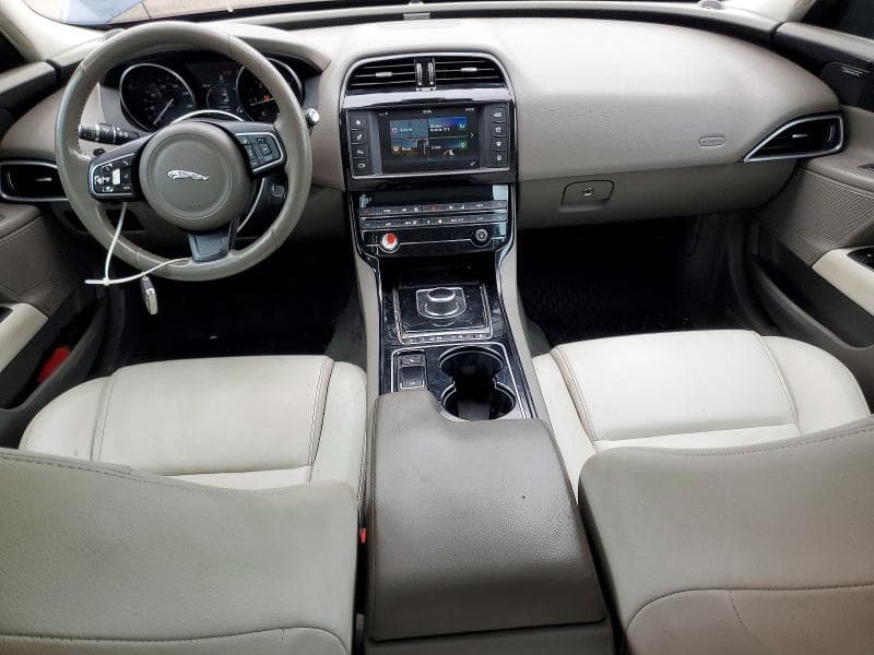 2017 JAGUAR XE PREMIUM 15
