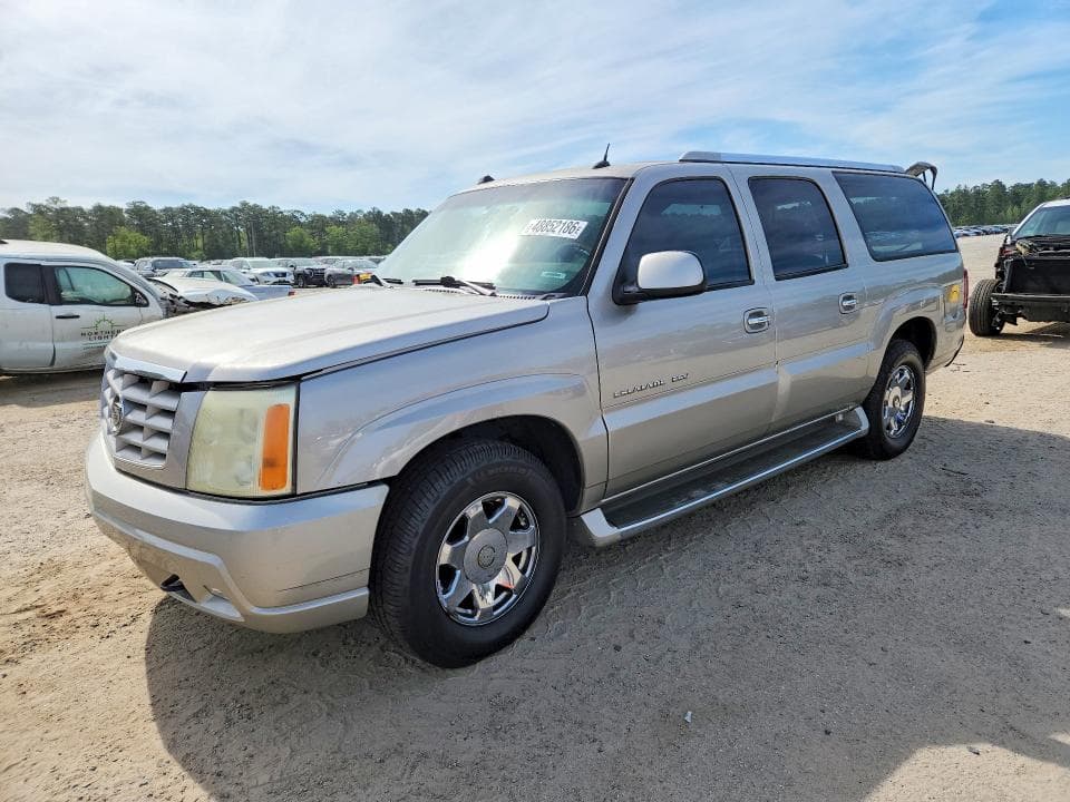 2004 CADILLAC ESCALADE ESV - 1