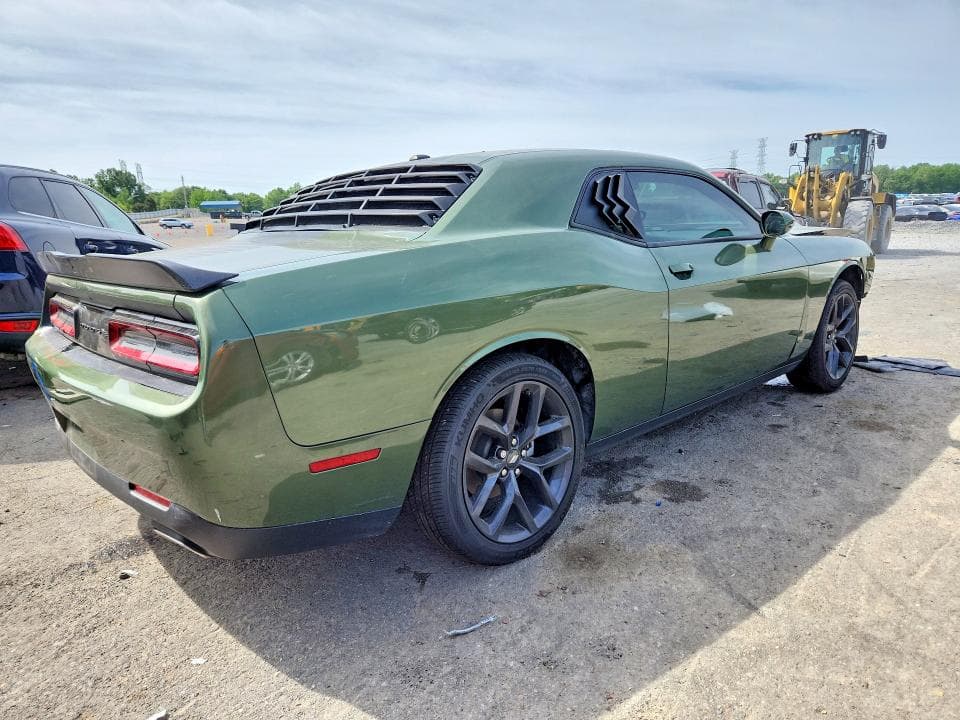 2021 DODGE CHALLENGER SXT 3