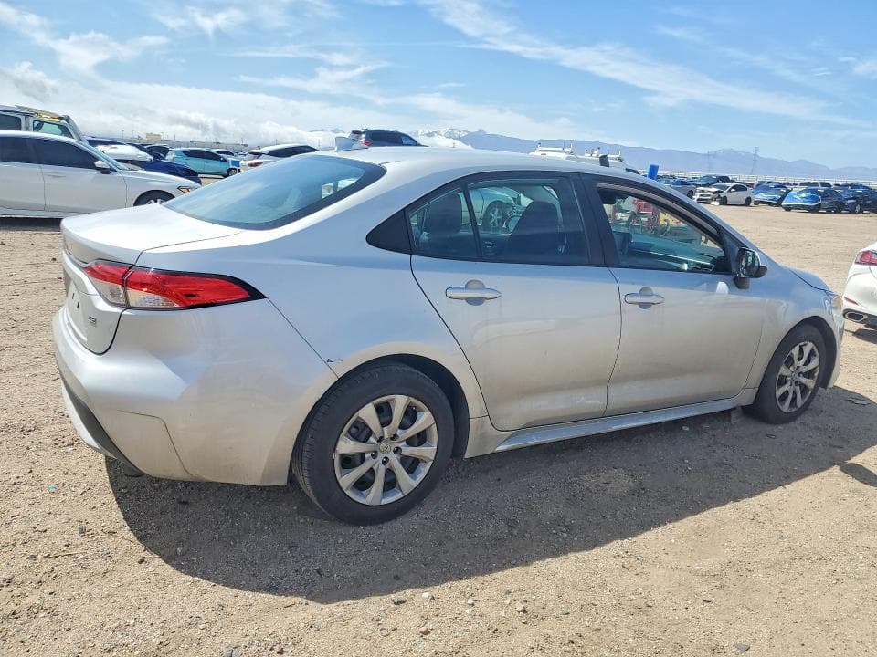 2022 TOYOTA COROLLA LE 3