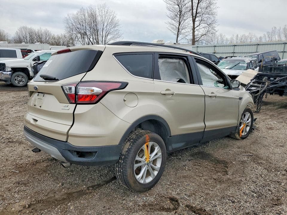 2017 FORD ESCAPE SE 3