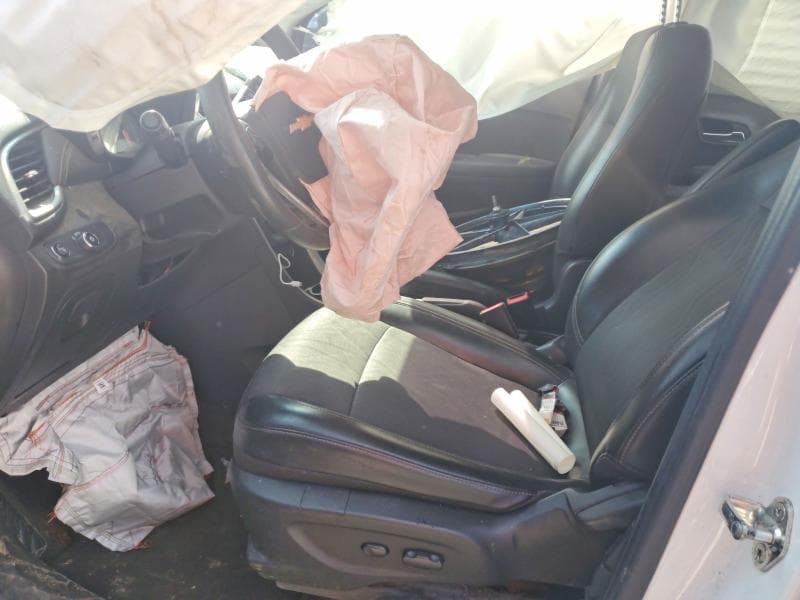 2018 CHEVROLET TRAX 1LT 7