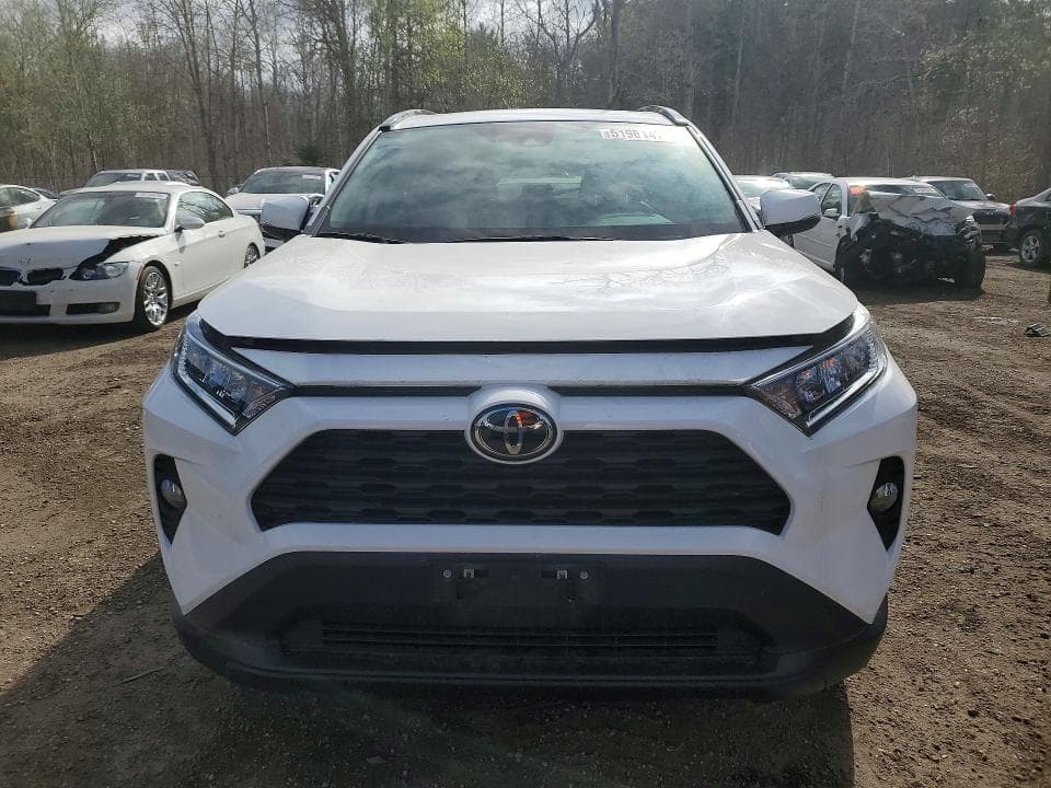2021 TOYOTA RAV4 XLE 5