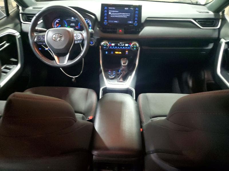 2021 TOYOTA RAV4 PRIME SE 8