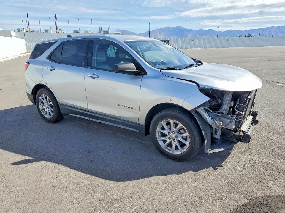 2019 CHEVROLET EQUINOX LS 4