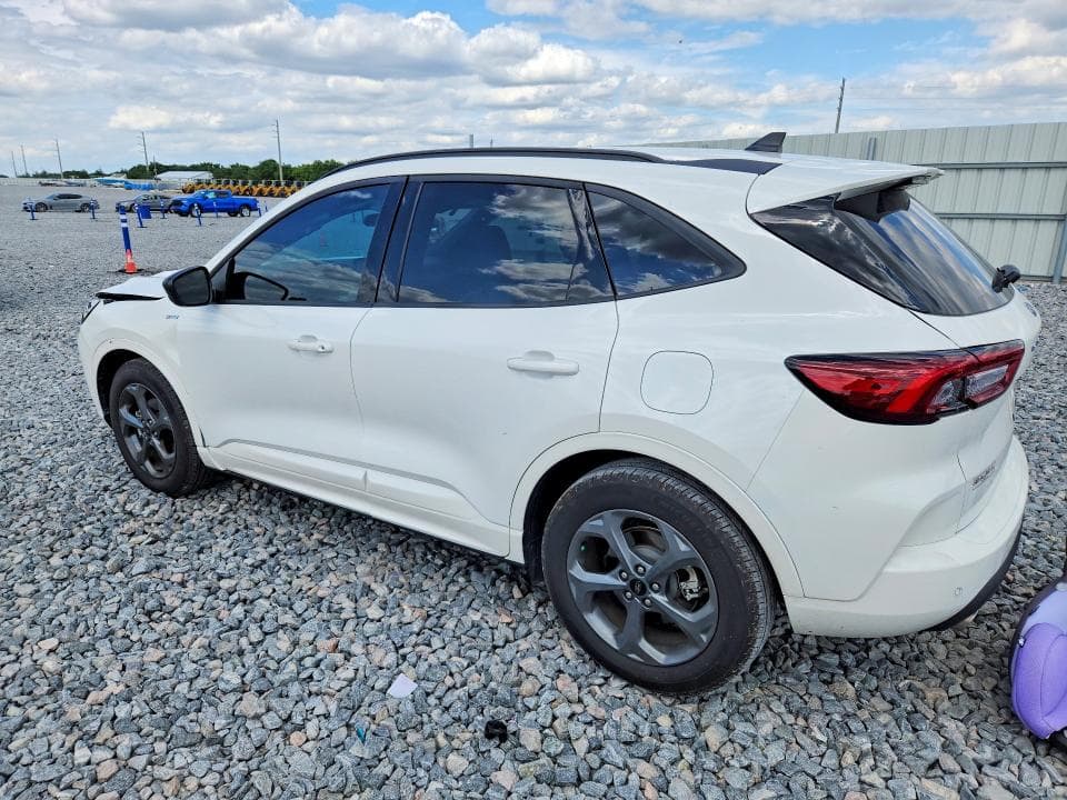 2024 FORD ESCAPE ST LINE 2