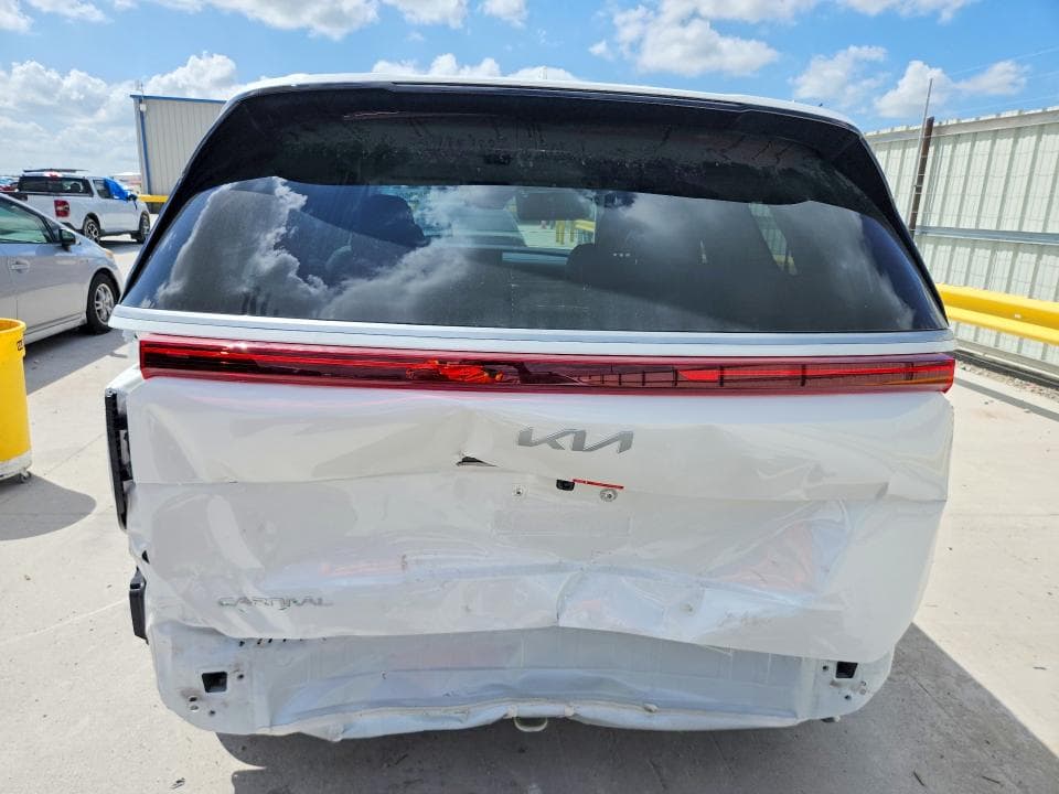 2026 KIA CARNIVAL EX 6