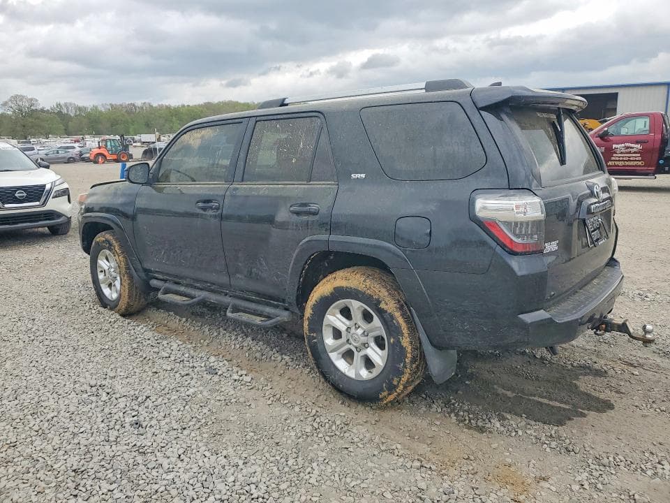2020 TOYOTA 4RUNNER SR5 3